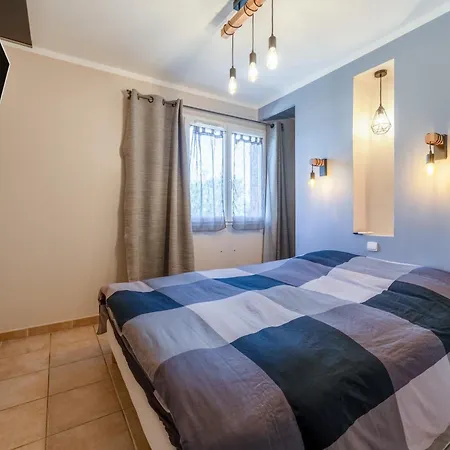 Vakantiehuis Piscine, Clim *